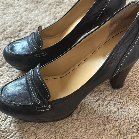 Nine West Black Closed Toe High Heel Size 9.5 - Picture 2 of 8